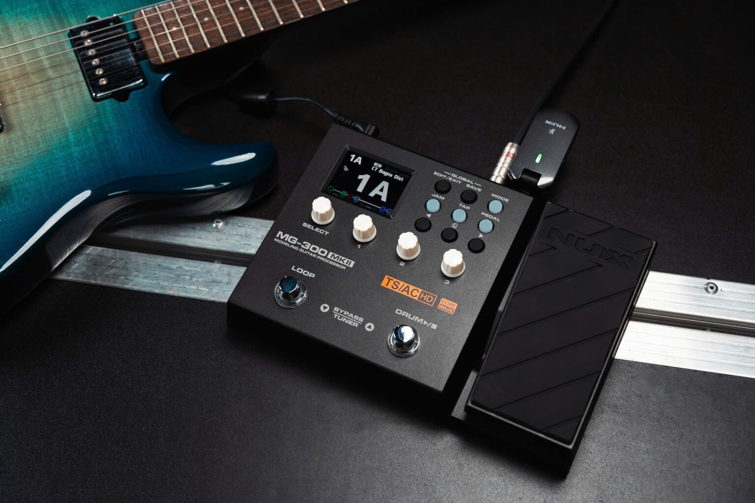 Multi-Effects Pedal Nux MG-300 MKII